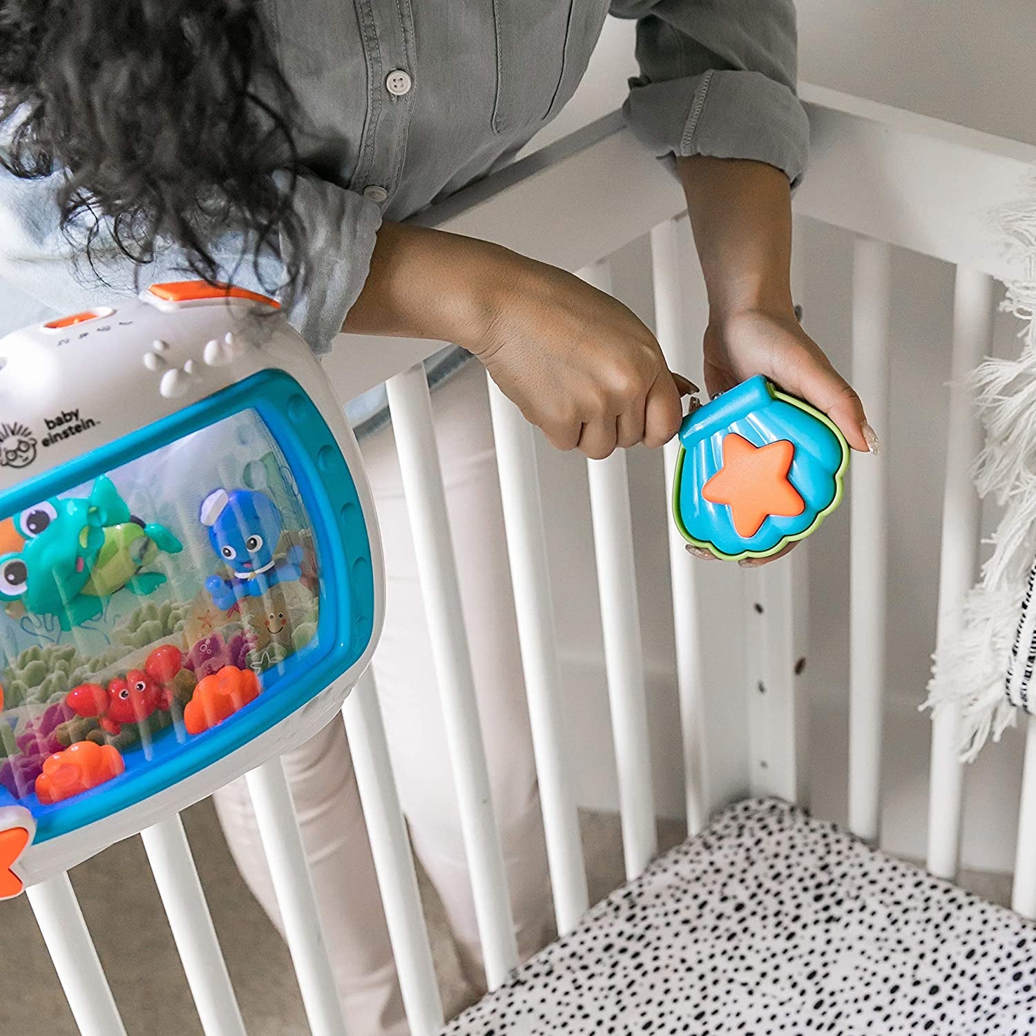 Baby Einstein, Sea Dreams Soother Cot Toy with Remote, Lights and Melodies, Newborns and up Multi